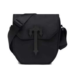 Trapstar designer men messager bags crossbody bag Luxury Retro nylon black Shoulder Bags Casual outdoor Trendy shoulder purse Simple workwear canvas 2356ESS