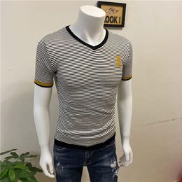Men's T Shirts PEIRESA 2023 Autumn Youth Fashion Round Neck Contrast Colour Short Sleeve Letter Knitwear Striped V-neck All-Matching T-shirt