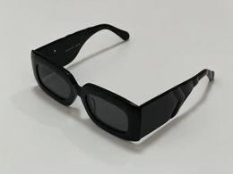 Rectangular Sunglasses Black Grey Lens 0811 Women Designer Sunglasses Shades UV400 Eyewear Unisex