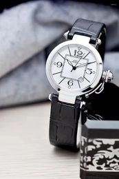 Wristwatches Lady Women Quartz Watch Diamond Pink Black Leather
