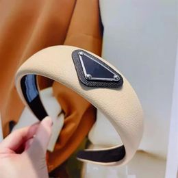 3Colors Designer P Brand Women Headbands New Solid Soft Leather Hair Hoop Khaki White Black Fashion Headband Top HairJewelry306o