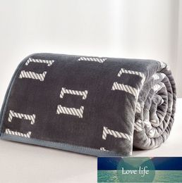 Top Milk Velvet Blanket Quilt Single Person Sofa Blanket Office Lunch Break Blanket Air Conditioning Blanket Nap