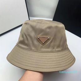 winter Designer bucket hat mens cap Solid Colour double-sided triangle hat trend model embroidered wide brim hat casquette