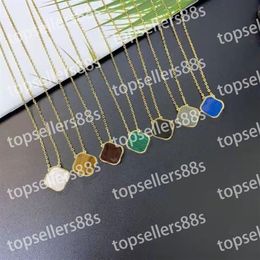 Classic Fashion Pendant Necklaces for women Elegant 4 Four Leaf Clover locket Necklace Highly Quality Choker chains Designer Jewel272F