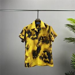 2 LUXURY Designers Shirts Men's Fashion Tiger Letter V silk bowling shirt Casual Shirts Men Slim Fit Short Sleeve Dress Shirt253w