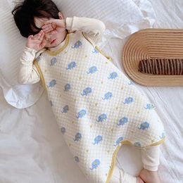 Sleeping Bags Spring Autumn Winter Baby Cotton Interlayer Vest Bag Children Jumpsuit Pyjamas born With Snap Buttons 231019