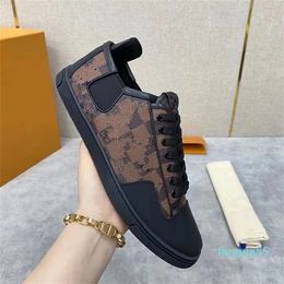 2023 classic men designer shoes lace up black brown fashion Luxury printed Mens sneakers trainers shoe