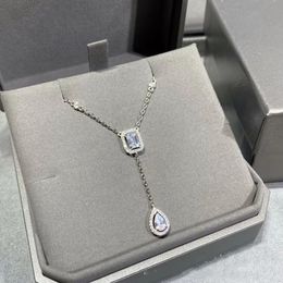 5A toppkvalitetsdesigner halsband tre diamant för kvinnor full diamant glidande hänge flexibel rullande benben kedja