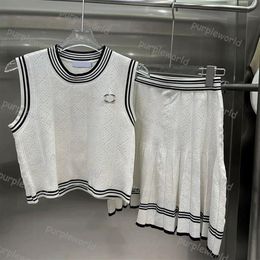 Womens Casual Dress Set Sweater Dress Two Piece Sleeveless Vest Suit Knitwear Fashion Breathable T Shirt Sportswear Alphabet Print2445