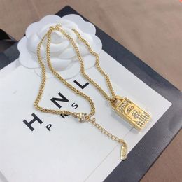 Premium Luxury Diamond Necklaces 18k Gold-plated Pendant Necklace Girl Exclusive Exquisite Long Chain Popular Lovers Accessories C227h