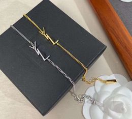 20 Charm Bracelets Original designer Girls' women letter bracelets elegant Love 18K Gold Bangles Y charm Jewelry Lady Party