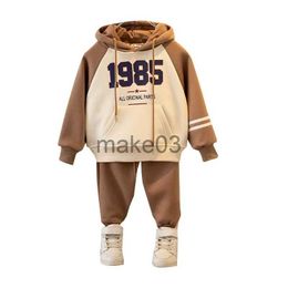 Clothing Sets Autumn Spring Teen Boys Clothing Set Children Side Stripe Sweatshirt Pullover Top and Sport Pant Suit 2PCS Sport Outfits J231020