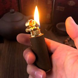 Lighters Handmade Retro Kerosene Lighter, Small and Exquisite Grinding Wheel, Exquisite and Creative Gift