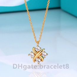 Designer cross Pendant Necklaces Luxury Brand diamond necklaces Jewelry Men Women Gold Silver Rose Necklace Zircon Chain Fashion Wedding Jewelry Christmas Gift