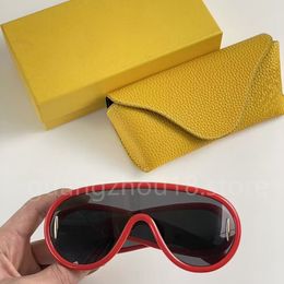 Premium Designer Sunglasses for Women Men Polaroid Glass Summer Holiday Outdoor Glasses with Box Couple Festival Gifts 226jb