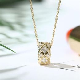 Choucong Brand New Circle Pendant Classical Jewelry 925 Sterling Silver&Gold Fill Pave White Sapphire CZ Diamond Women Clavicle Ne214d