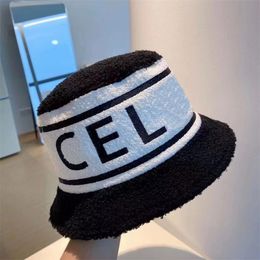 Fashion Bucket Hat Luxury Caps Designer Hats Mens Calssic Embroidery Letter Bucket Hat Womens Men Black Unisex Beanies Winter Warm Bonnet