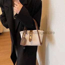 Cross Body High quality women's handbag Vintage Soulder Crossbody Bag Leader and Bag 2023 Designer Small Solid Sopper Bag Women's Bolsosstylishhandbagsstore