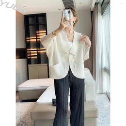 Women's T Shirts Miyake Plate Button Blouse Pleated 2023 Autumn Short Jacket Temperament Casual Peplum Solid Colour Long Sleeve Cardigan