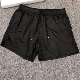 Summer Men Nylon Swim Shorts Fashion Designer Gentleman Side Pockets Swimear Boy Zipper Closure Back Pocket Tonal Drawcord Short P272l