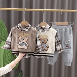 Clothing Sets OLEKID Spring Autumn 3PCS Boys Clothing Set Cartoon Bear Sweater Vest Long Sleeve Shirts Cotton Pants Baby Boys Clothes 231020