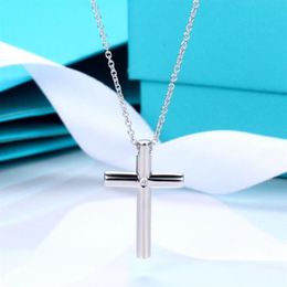 Crucifix Cross Necklace Female Diamond Clavicle Necklaces Ins Design Simple Silver Fashion Hip Hop Jewellery Chains For Woman Q0803236D