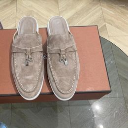 Palavões de chinelos de caminhada Babouche Babouche Khaki Salpista Mulheres sapatos planos de couro genuíno mulas casuais trava de metal borras de trava mocassin macio 61