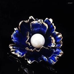 Brooches Rich Peony Flower Pearl For Women Weddings Party Alloy Pins Cardigan Shirt Dress Fashion Jewellery