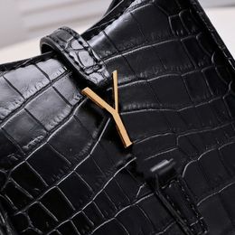 LE37New Luxury handbag bag Shiny Leather bucket bag tote crossbody bag Shoulder tote Genuine leather hobos Vagrant bag Crocodile pattern wallet Clutch Bags