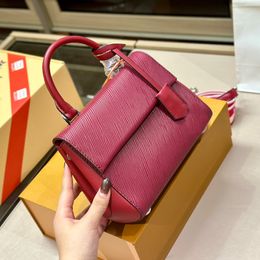 Classic Style Designer Bag Women Shoulder Lady Wave Handle Clutch Tote Grace Plain Colour Soft Leather Louies Handbag Trend Brand Nylon Belts Handles Wallet Bags