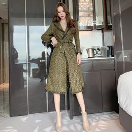 Womens Wool Blends Autumn and Winter High End Coats Thick Warm Doublebreasted Woollen Coat with Tassel Belt Legant Long Trench 231021