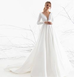 Elegant Long Sleeve Crepe Beaded Wedding Dresses A-Line Tulle Ivory Sweep Train Bridal Gown Zipper Back Vestido de novia Women Dresses