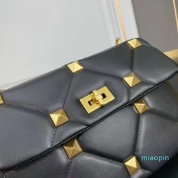 2023-Women Real Sheep Leather Shoulder Bag Chain Belt Quality Ladies Handbags Luxury Brand Designer Purses Clutches