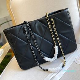 2023-black tote bag large designer Shopping Top Handle Handbag Chain Shoulder Tote Travel Turn-lock diamond-quilted Purse Satchels