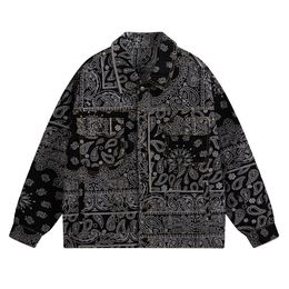 Men's Jackets Men Paisley Bandana Print Denim Jacket Streetwear Pattern Jacquard Weave Coat Fashion Loose Long Sleeve Outerwear Black Blue 231020