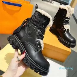 2023-Women Snow Boots Thick bottom embossing Sheepfold Wool Keep Winter Boot Warm