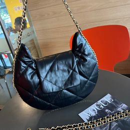23K Womens Designer Moon Pea Calfskin Shoulder Black Bags Gold Metal Hardware Matelasse Chain Crossbody Shoulder Luxury Outdoor Sacoche Handbags 29X4X20CM 9813
