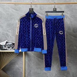 24SS Мужские спортивные костюмы Дизайнерский дизайнерский мужской спортивный костюм роскошные мужчины Sweat -Suits с длинным рукавом классический модный карман бегом караку
