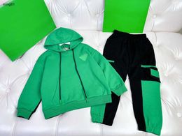 Brand baby clothing Contrast stitching design kids Tracksuits Size 100-160 lace Hoodies and Elastic waist pants Oct20