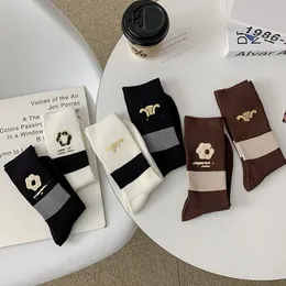 High Quality Fashion Brand Classic Style Heavy Industry Bronzing Label Camellia Light Luxury Korean Style Mid-Calf Length Socks Ins Fashion All-Matching