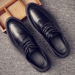 Dress Shoes Black Leather Men's Autumn Business Formal Wear British Men Suit Soft Bottom Retro Pointed Casual Fashion