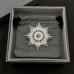 New Design B-Letter sword brooch Simple Fashion Copper Plating Vintage silver necklace Hiphop Designer Jewellery Set
