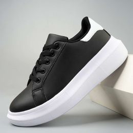 Men Casual Shoes Fashion Brand Classic Leather Shoes Men Black White Hot Sale Breathable Sneakers Women Comfortable Masculino