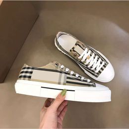 Men Print Cheque Cotton Sneakers Womens Casual Shoes Vintage Lace Up Classic Lattice Black White Outdoor Shoes Top Quality With Box NO288