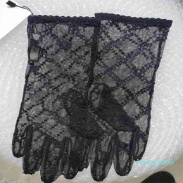 women long Lace Bride Bridal Gloves Wedding Gloves Crystals Wedding Accessories Lace Gloves for Brides five Fingerless Wrist