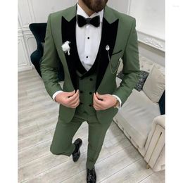 Men's Suits 2023 Wedding Men Green Black Velvet Peaked Lapel Business Casual Formal Costume Homme Slim Fit 3 Pcs Set Jacket Vest Pants