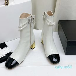 Autumn New Womens Designer Boots Brand Zipper with Letter Martin Boots Pearl String Square Head Low Heel True Leather Sole Non Slides Ladies Booties