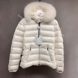 abrigo de diseñador para mujer Cuello de piel Chaqueta acolchada Abrigo con capucha Parkas de plumón para mujer Abrigo para mujer Abrigo rompevientos Chaqueta de invierno Chaqueta gruesa para mujer