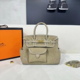 2023 neue, farblich passende Canvas-Tasche in Platin, Designer-Tasche, Umhängetasche, 10A-Handtasche, ein Muss, 30 cm, klassisches, ikonisches Metall, neuer Taschenstil, kein Staubbeutel, Reisetasche, Einkaufstasche