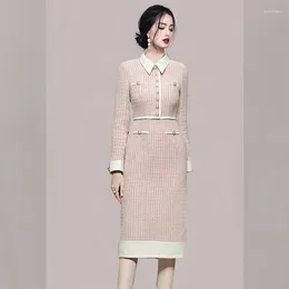 Casual Dresses High Quality Winter Pink White Hit Color Plaid Tweed Dress Elegant Women Lapel Pearls Button Decor Woolen Bodycon Vestidos